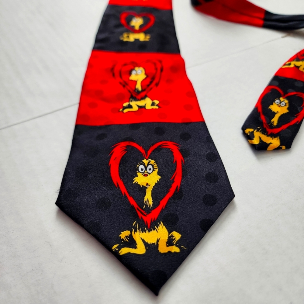 Vintage Dr. Seuss Proo Neck Tie Cat  100% Silk Necktie Black And Red 1994
